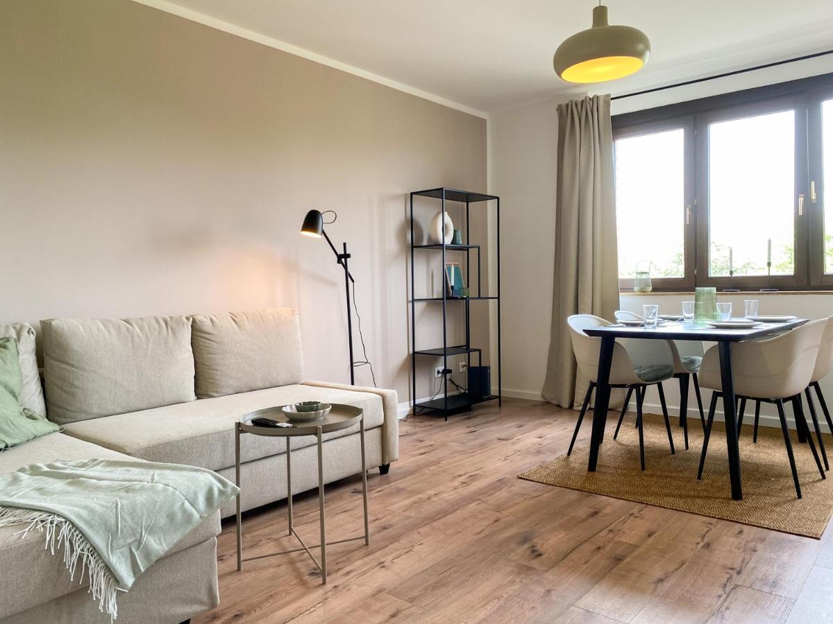 Schoene Wohnung Mit Rheinblick/Duesseldorf/Neuss/Messe Bagian luar foto