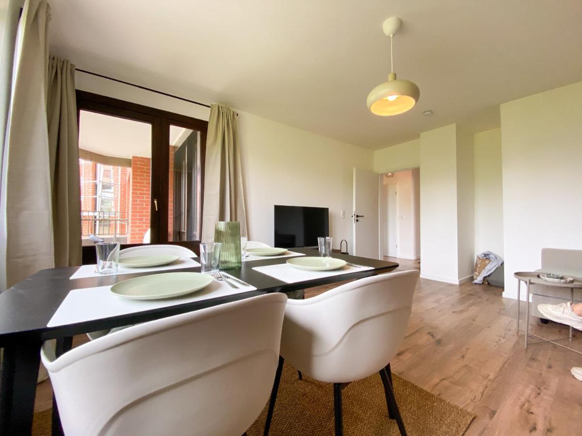 Schoene Wohnung Mit Rheinblick/Duesseldorf/Neuss/Messe Bagian luar foto
